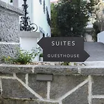 4U Lisbon Airport Suites